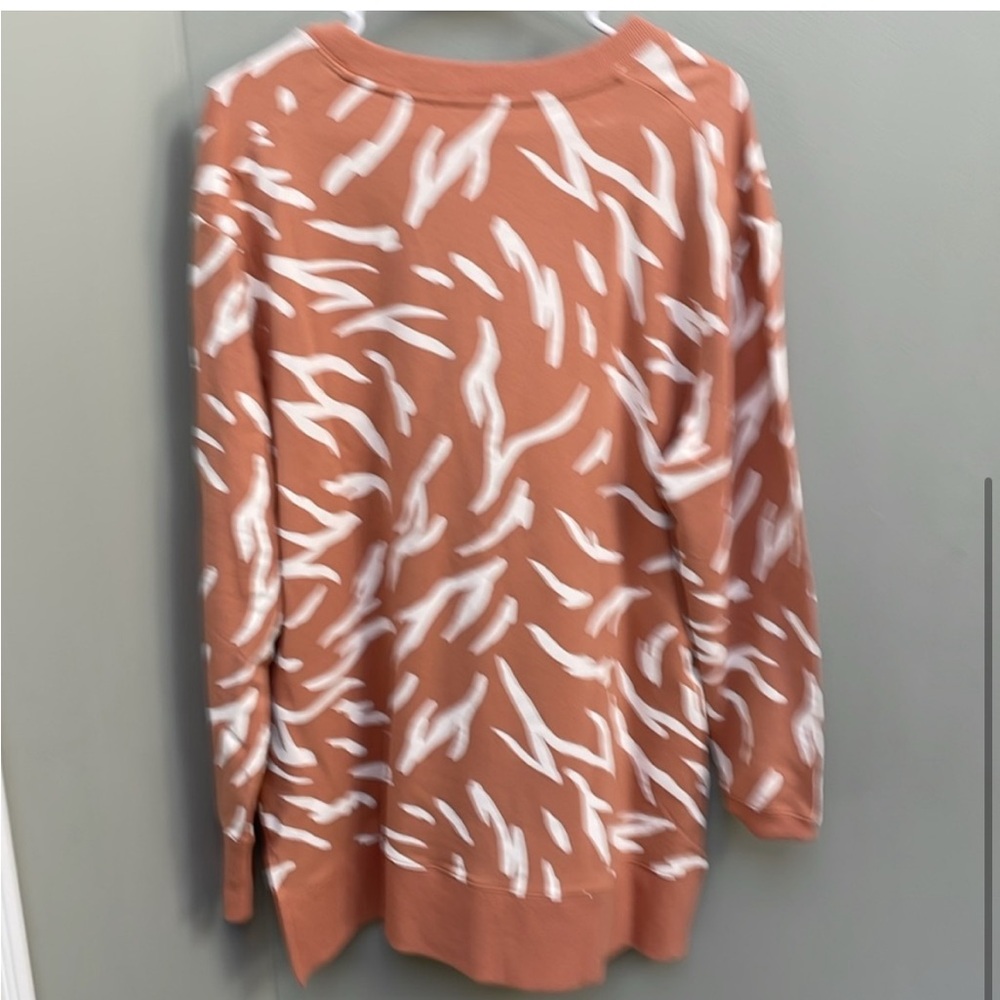 Daily Ritual Brown and White Crew Neck Sweater with Abstract Design - Picture 3 of 3